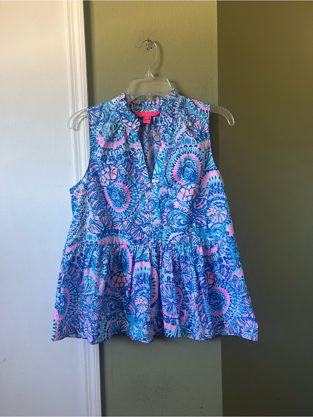 Lilly Pulitzer V-Neck Sleeveless Peplum Top- Blue & Pink Sz M